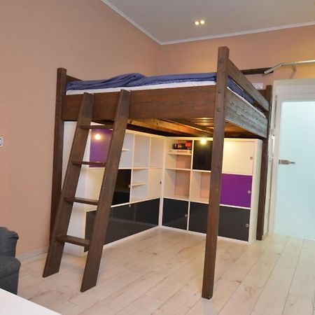 Apartmany Jizdarenska カルロヴィ・ヴァリ エクステリア 写真